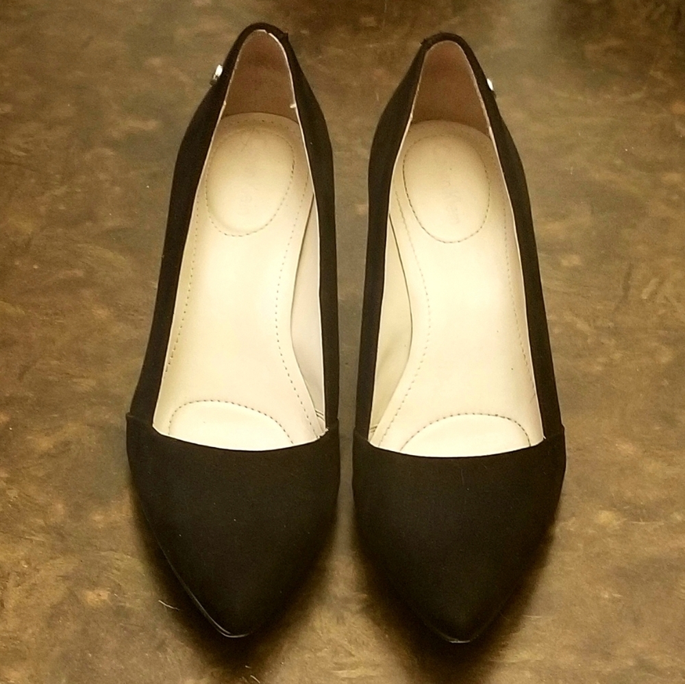 Black Wedges